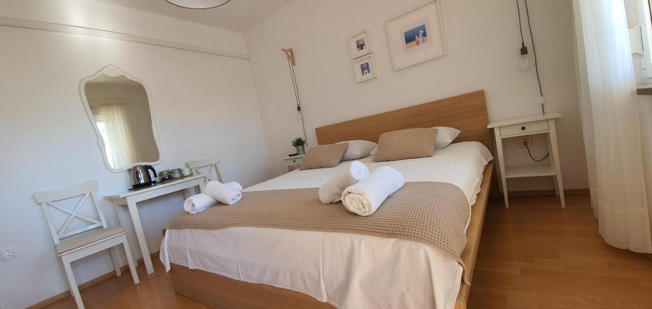 Apartmani Mira Vodice Exterior foto