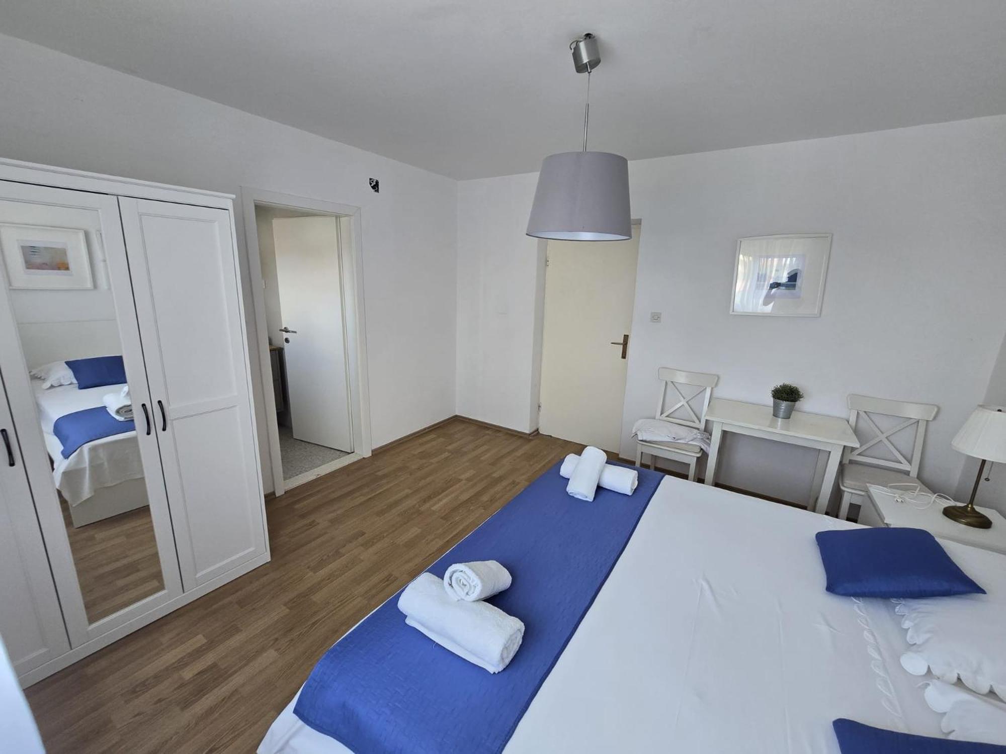Apartmani Mira Vodice Exterior foto